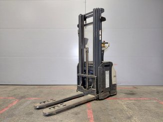 Pallet stacker Crown ESI4000-14 - 1