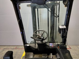 Four wheel front forklift Hyundai 45B9