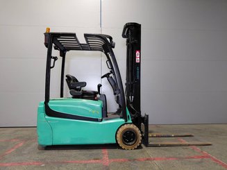 Three wheel front forklift Yale ERP16VTLWB - 5