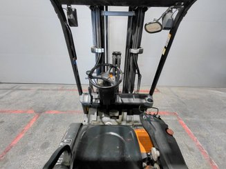 Three wheel front forklift Caterpillar EP16NT - 7