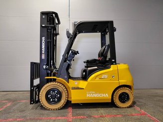 Four wheel front forklift Hangcha XE25i ( CPD25-XEY2HA-SI )
