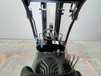 Three wheel front forklift Hangcha X3W15i (CPDS15-XD4-SI)