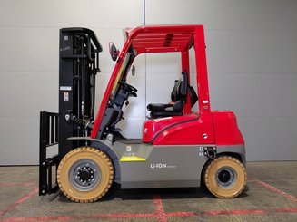Four wheel front forklift Hangcha XE25i ( CPD25-XEY2HA-SI )