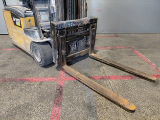 Three wheel front forklift Caterpillar EP20PNT - 6