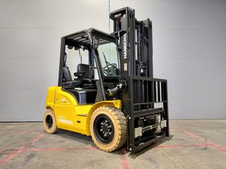 Four wheel front forklift Hangcha XE30i ( CPD30-XEY2HA-SI )