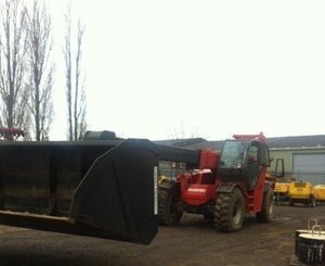 Telehandler Manitou MHT10120 - 1