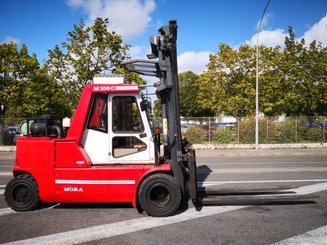 Four wheel front forklift Mora M100C - 4