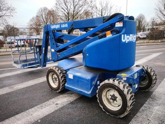 Articulated boom lift platform Upright AB46E