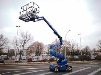 Articulated boom lift platform Upright AB46E