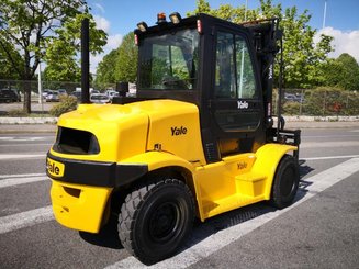 Four wheel front forklift Yale GDP60VX