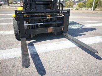 Four wheel front forklift Yale GDP60VX