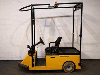 Tow tractor Taylor Dunn TT-316-36 