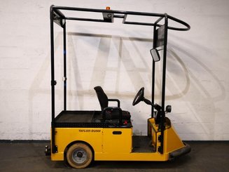 Tow tractor Taylor Dunn TT-316-36 
