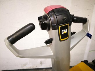 Pedestrian pallet stacker Caterpillar NSP16NI