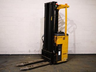 Stand-on pallet stacker Caterpillar NSR16K