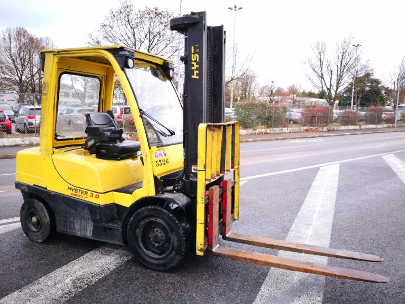 Four wheel counterbalanced forklift Hyster H3.0FT - 1