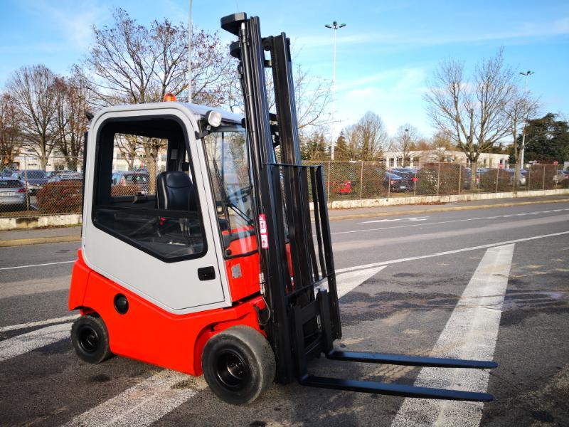 Four wheel counterbalanced forklift BT C4D150D - 1