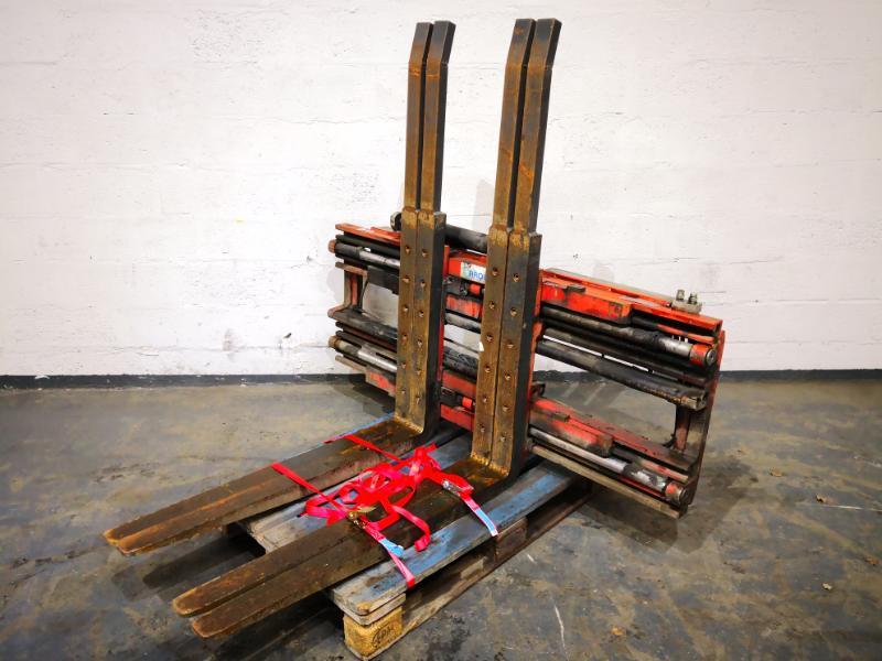 Single-double pallet handler CEBRIÁ 3200 - 1