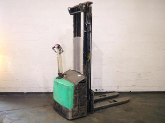 Pedestrian pallet stacker Mitsubishi SBP12N
