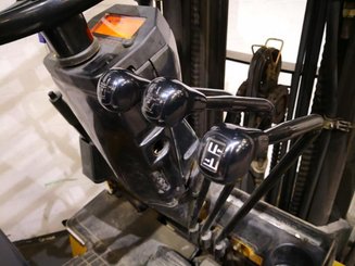 Four wheel front forklift Caterpillar EC25N