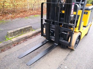 Four wheel front forklift Caterpillar EC25N