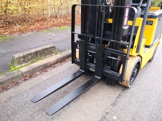 Four wheel front forklift Caterpillar EC25N - 4