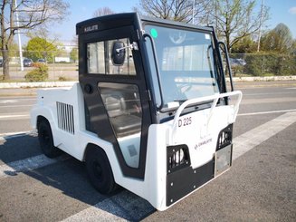 Tow tractor Charlatte TD225