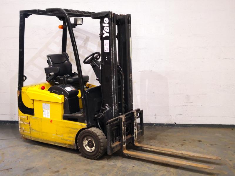 Three Wheel Forklift Three Wheel Forklift