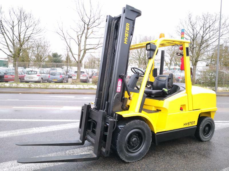 Four wheel front forklift Hyster H5.5XM - 1