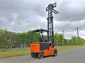 Four wheel front forklift Carer R45N5