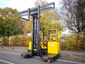 Multidirectional sideloader Combilift C3000EST