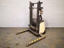 Straddle stacker Crown ST3000-1.0 - 4