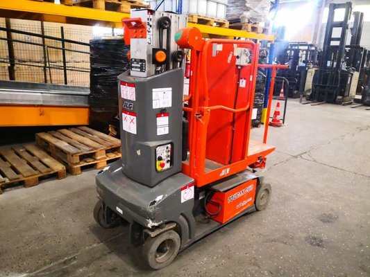 Vertical lift platform JLG TOUCAN DUO - 1