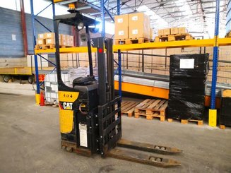 Stand-on pallet stacker Caterpillar NSR12N