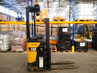 Stand-on pallet stacker Caterpillar NSR12N