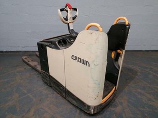 Stand-on pallet truck Crown WT3040 - 1