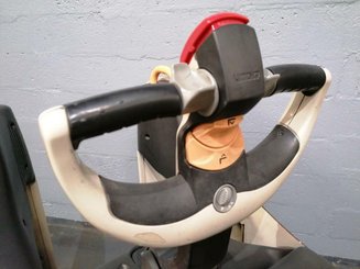 Stand-on pallet truck Crown WT3040