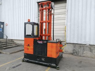 Multidirectional sideloader Hubtex MQ30 - 6