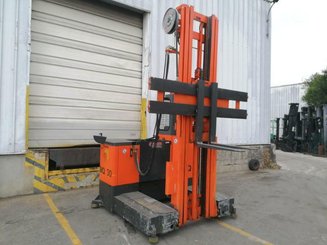 Multidirectional sideloader Hubtex MQ30 - 4