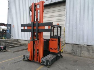 Multidirectional sideloader Hubtex MQ30 - 1