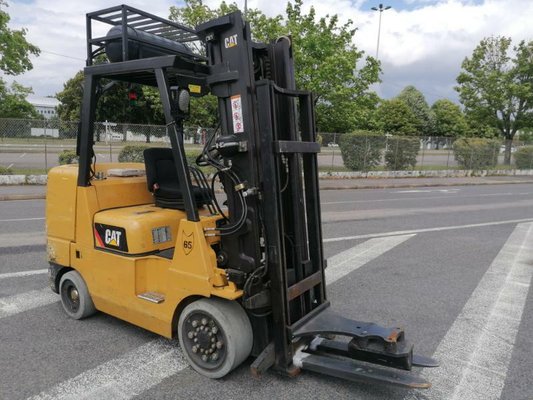 Four wheel front forklift Caterpillar GC45K - 1