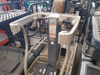 Vertical lift platform Crown WAVE 50-118