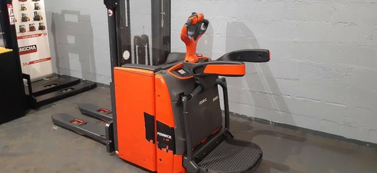 Pedestrian pallet stacker Fenwick L16AP - 1