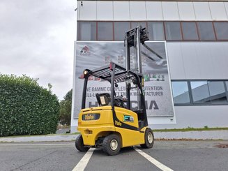 Electric forklift truck Yale ERP25VL - 11