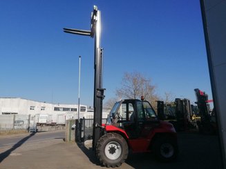 All-terrain forklift Manitou M50-4