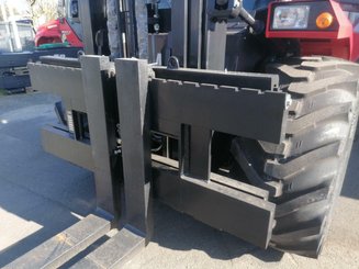 All-terrain forklift Manitou M50-4