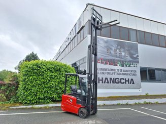 Three wheel front forklift Hangcha A3W18