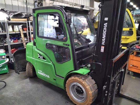 Four wheel counterbalanced forklift - XC50i-500