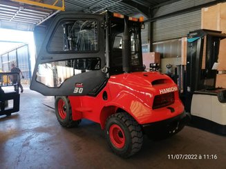 All-terrain forklift Hangcha TT30-2