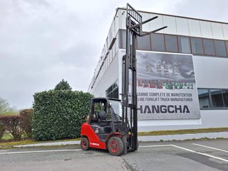 Four wheel front forklift Hangcha XF25G